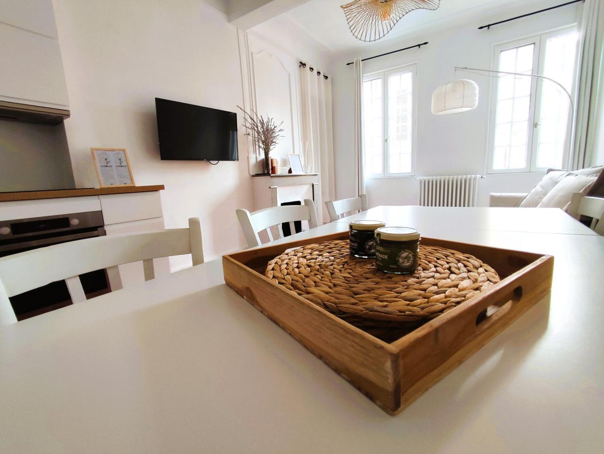 Appartement Climatise Parking Gratuit Surveille 아비뇽 외부 사진